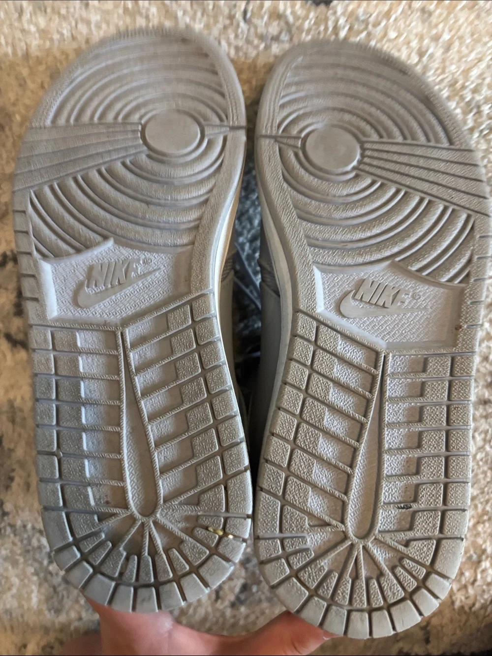 Jordan Heritage wolf grey size Men’s 9 US